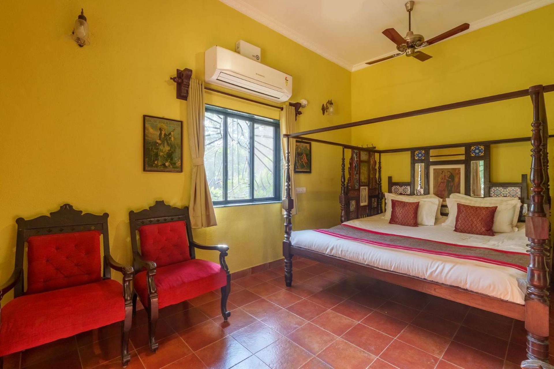 Vintage Estate - Lakeside Allure With Vintage Decor,A Plunge Pool & A Lawn Featuring A Charming Gazebo Karjat Exterior foto